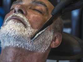 Camuflagem de grisalhos na barba